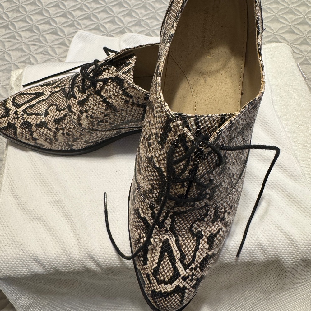 Cole  Haan Snakeskin Leather Shoes Sz 8.5